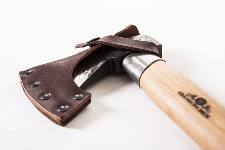 Outdoor Axe - Quest Outdoors
