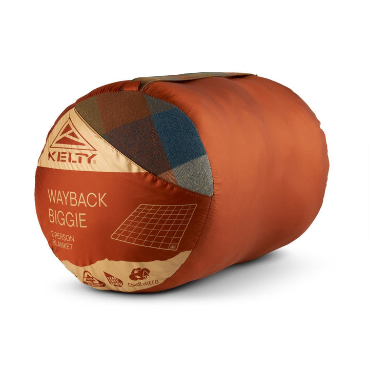 Wayback Biggie Blanket - Quest Outdoors