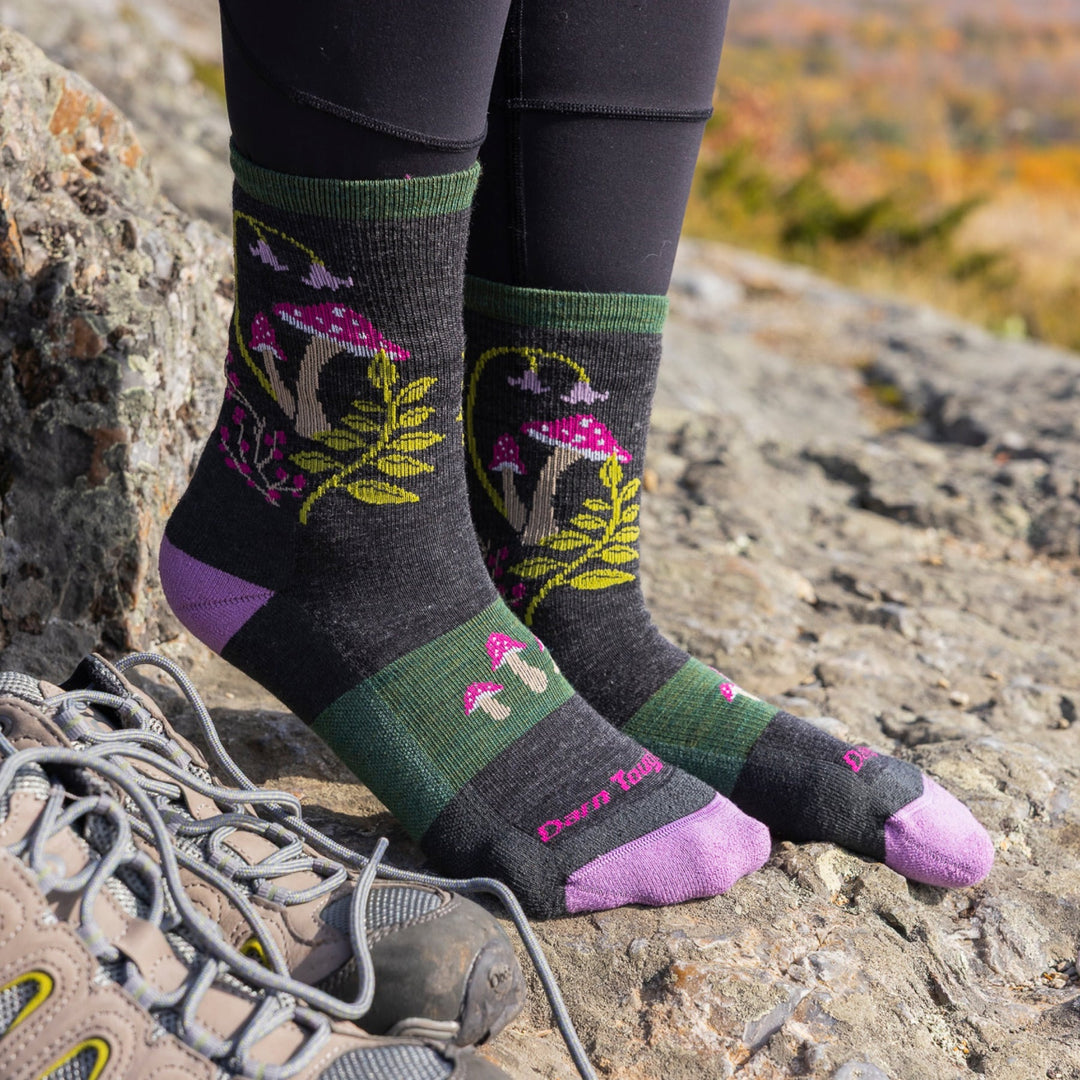 Darn Tough Women's Mellow Mushrooms Micro Crew Lightweight Hiking Socks