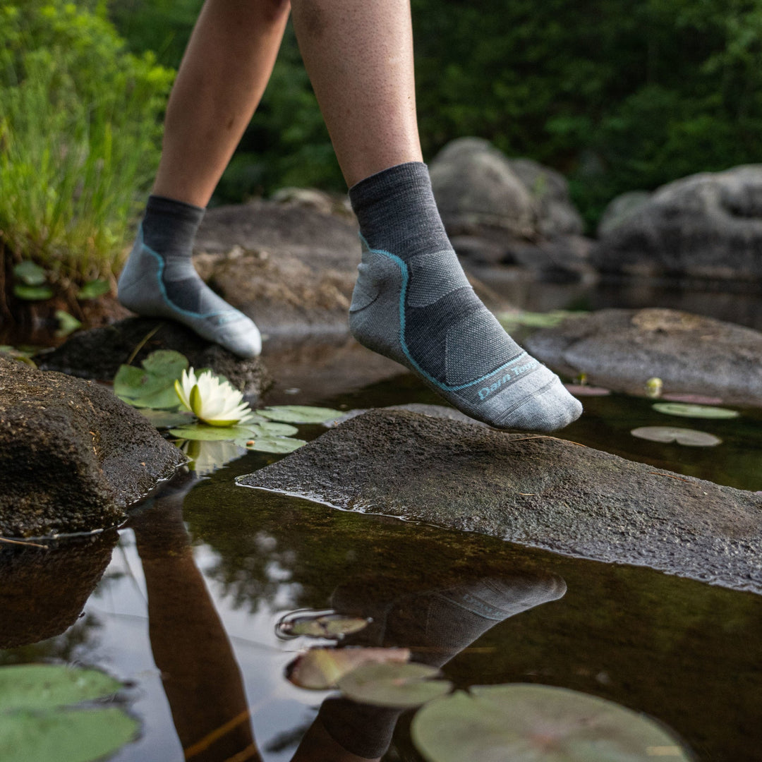 Darn Tough Women's Light Hiker Quarter Lightweight Hiking Socks