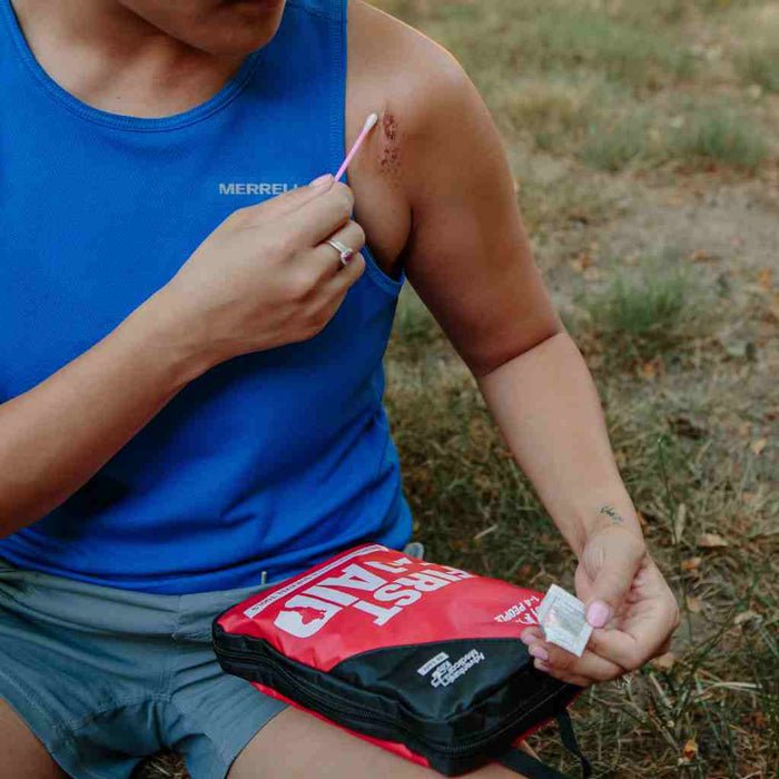 Adventure First Aid, 2.0 - Quest Outdoors