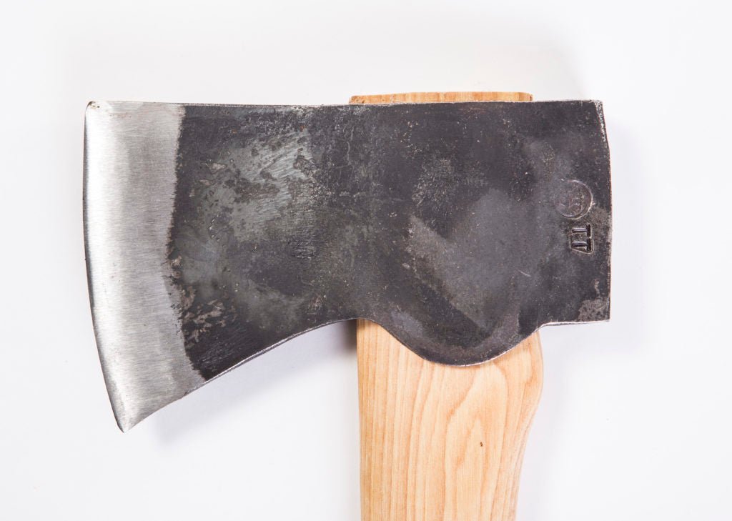 American Felling Axe 31" Curved Handle - Quest Outdoors