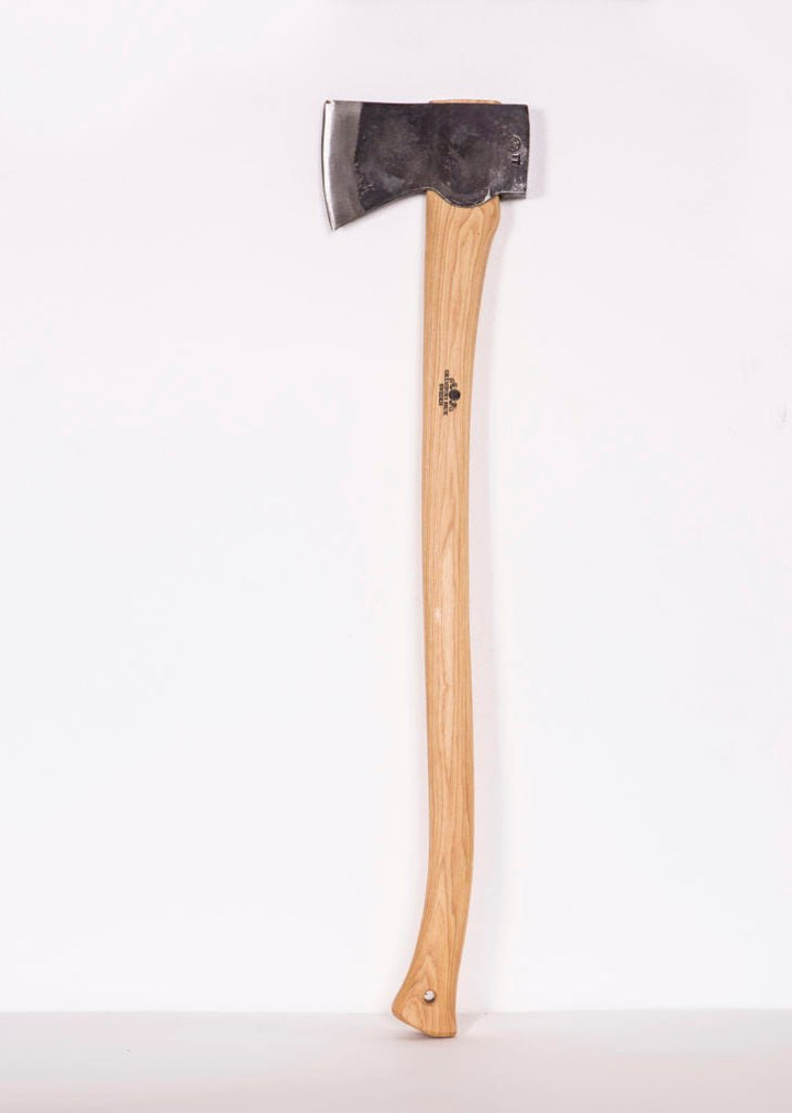 American Felling Axe 31" Curved Handle - Quest Outdoors