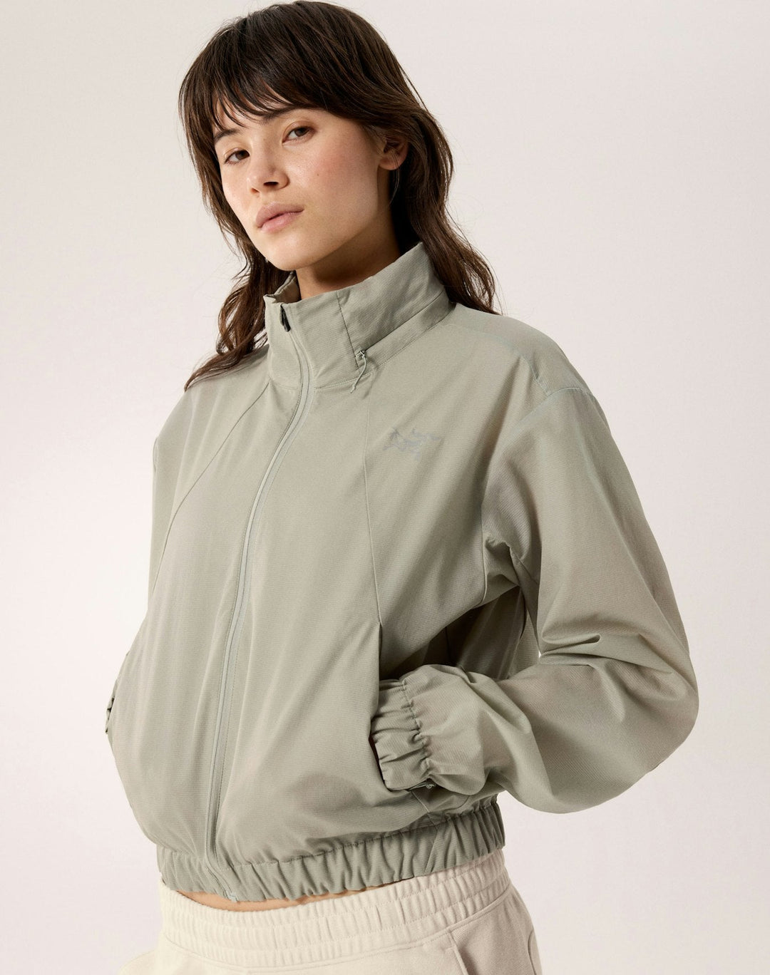 Arc'Teryx Women's Naya Cropped Stowhood - Quest Outdoors