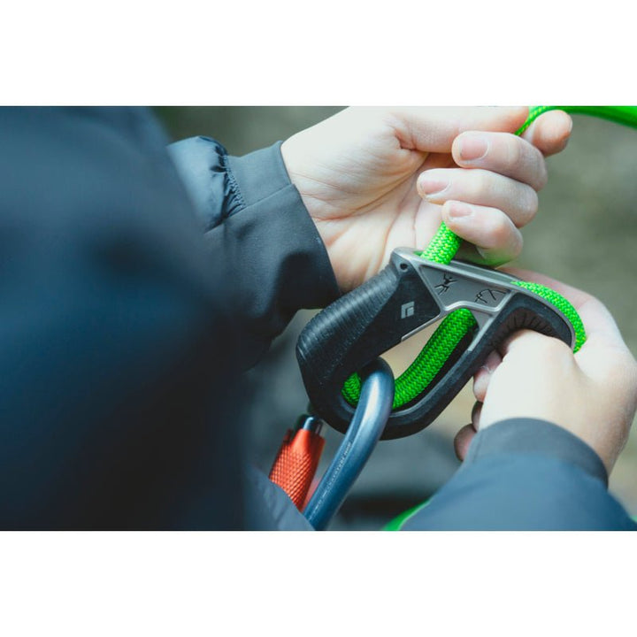 ATC - Pilot Belay Device - Quest Outdoors