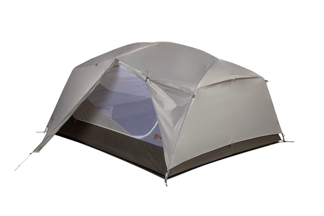Aurora  3P Backpacking Tent & Footprint - Quest Outdoors