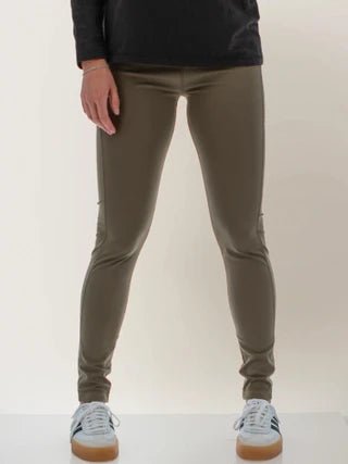 Aventura Women's Dog-Walker Athleisure Legging - Quest Outdoors