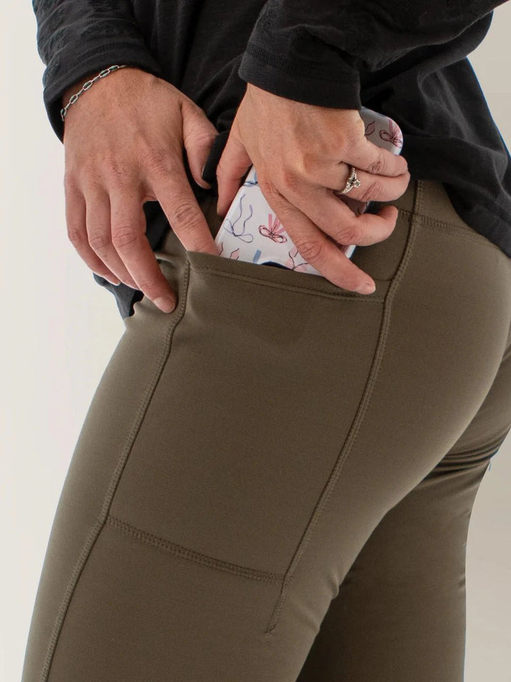 Aventura Women's Dog-Walker Athleisure Legging - Quest Outdoors