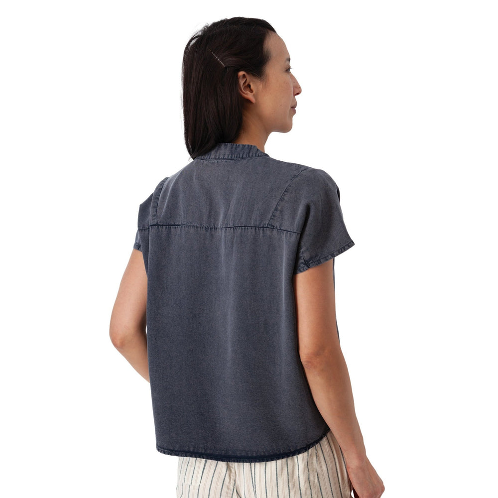 Aventura Women's Margot Mandarin Collar Top - Quest Outdoors