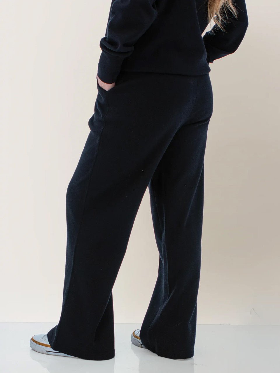 Aventura Women's Weekend Dog-Walker Fleece Wide Leg Pant - Quest Outdoors