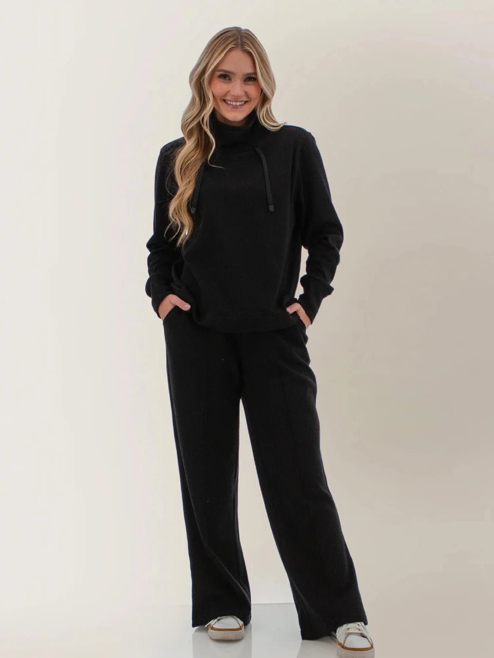 Aventura Women's Weekend Dog-Walker Fleece Wide Leg Pant - Quest Outdoors