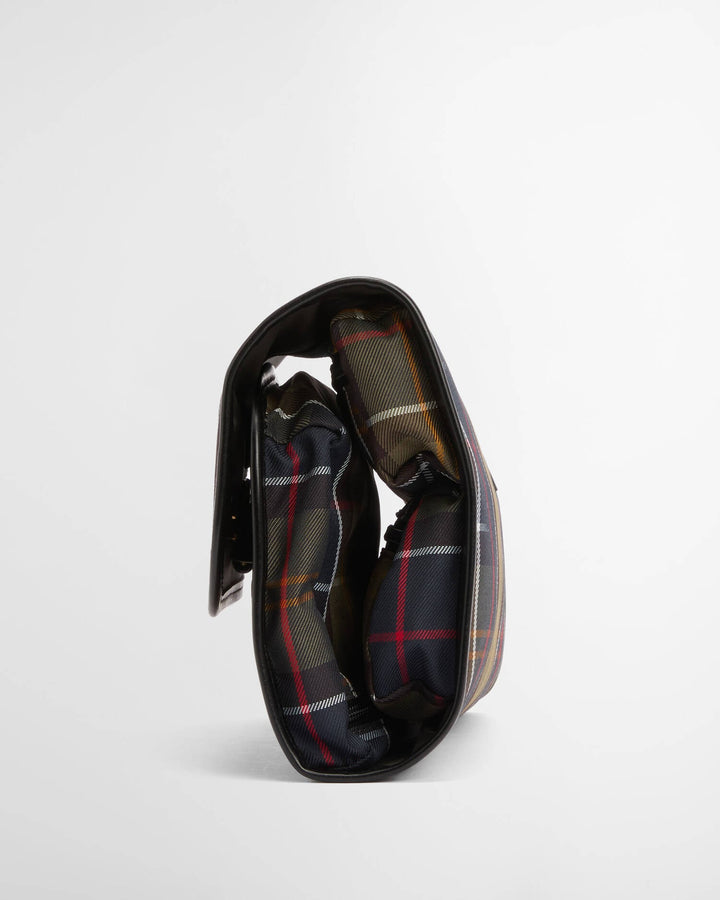 Barbour Tartan Hanging Washbag - Quest Outdoors
