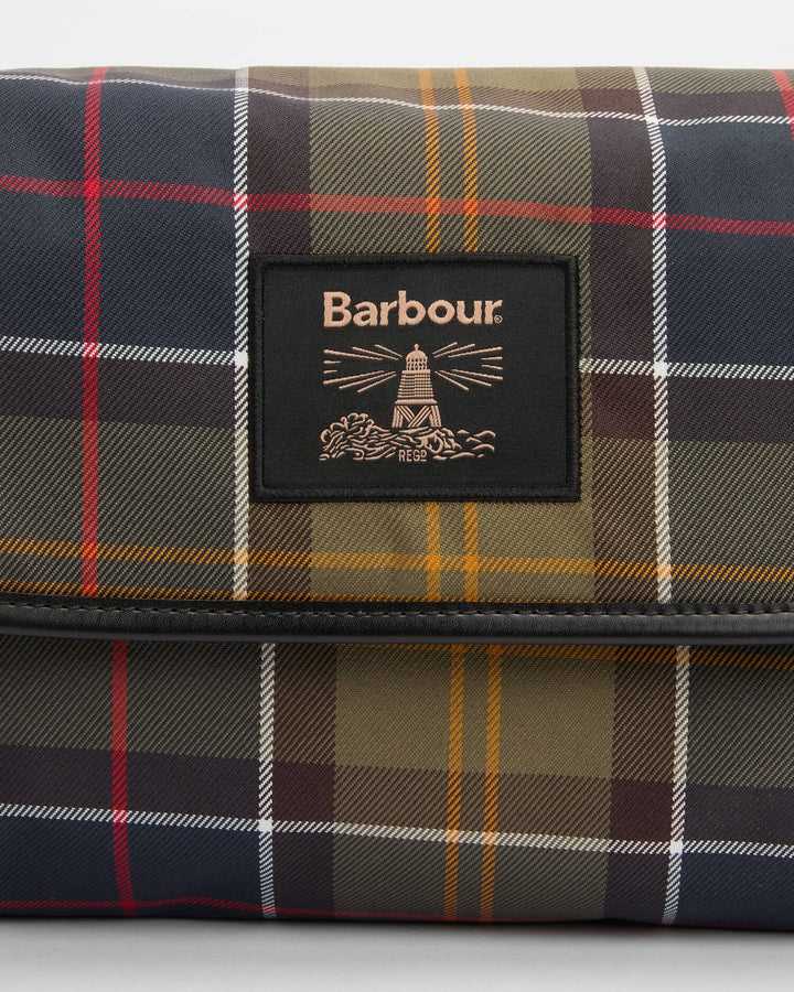 Barbour Tartan Hanging Washbag - Quest Outdoors