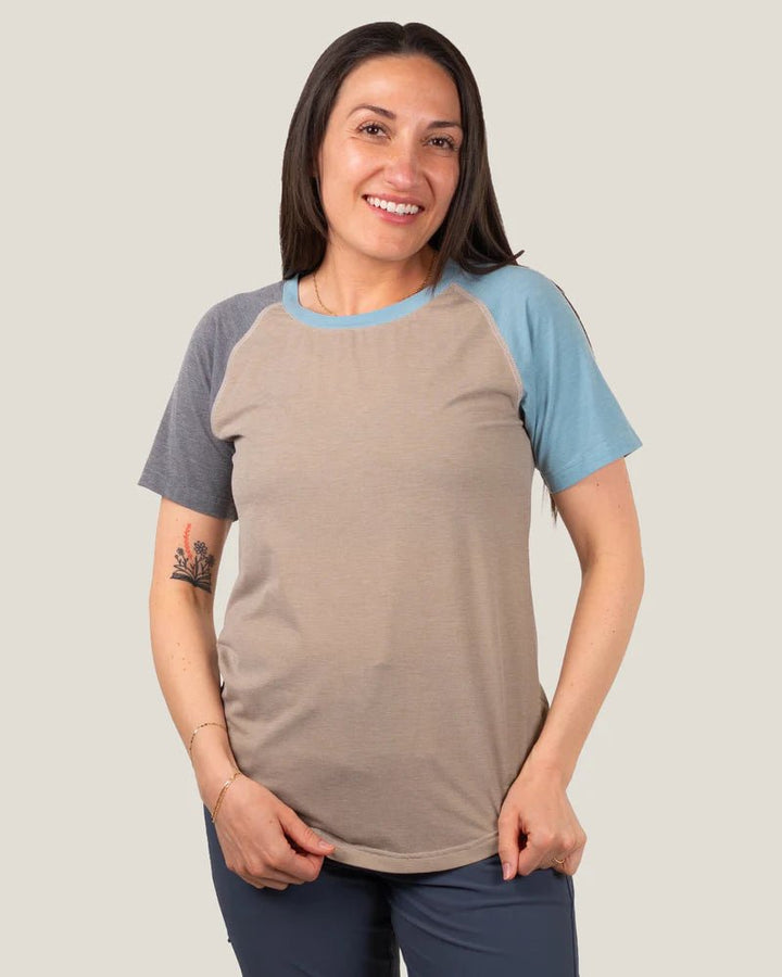 Belong Designs Women's Graphic Traverse Tek Tee - Quest Outdoors