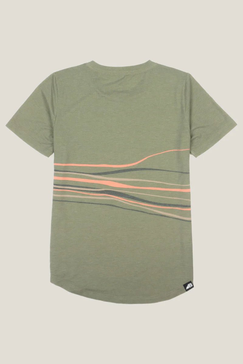 Belong Designs Women's Graphic Traverse Tek Tee - Quest Outdoors