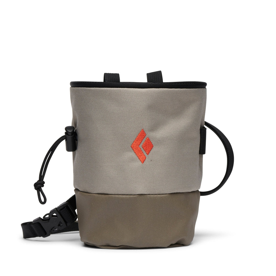 Black Diamond Mojo Zip Chalk Bag - Quest Outdoors