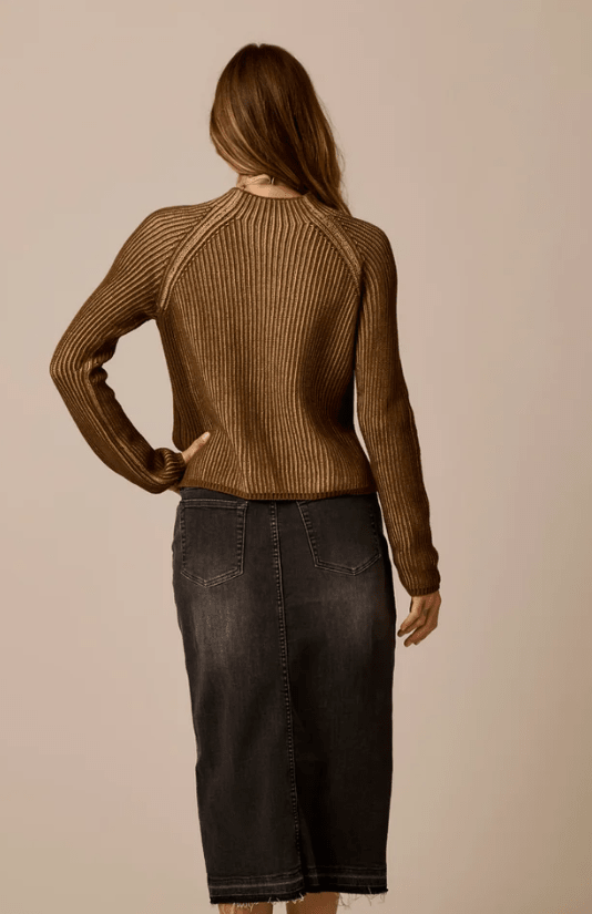 Carve Women's Ivy Reversible Sweater - Quest Outdoors