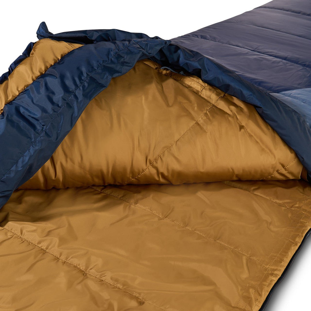 Cosmic Synthetic 20 Degree Sleeping Bag - Quest Outdoors