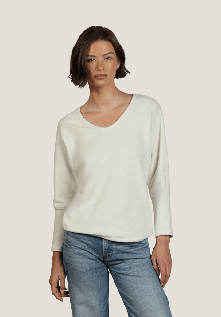 Dylan Women's Deep V-Dolman - Quest Outdoors