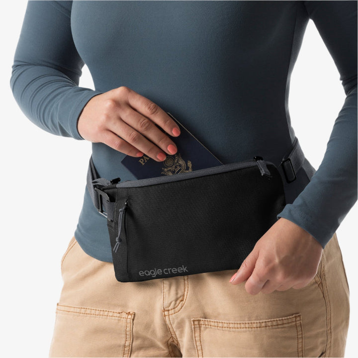 Eagle Creek Stash RFID Sling Bag - Quest Outdoors