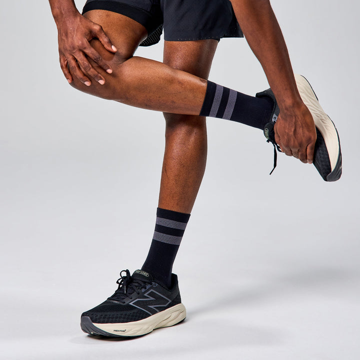 Feetures Elite Light Cushion Mini Crew - Quest Outdoors