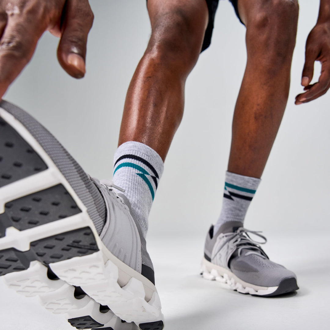 Feetures Elite Max Cushion Mini Crew - Quest Outdoors