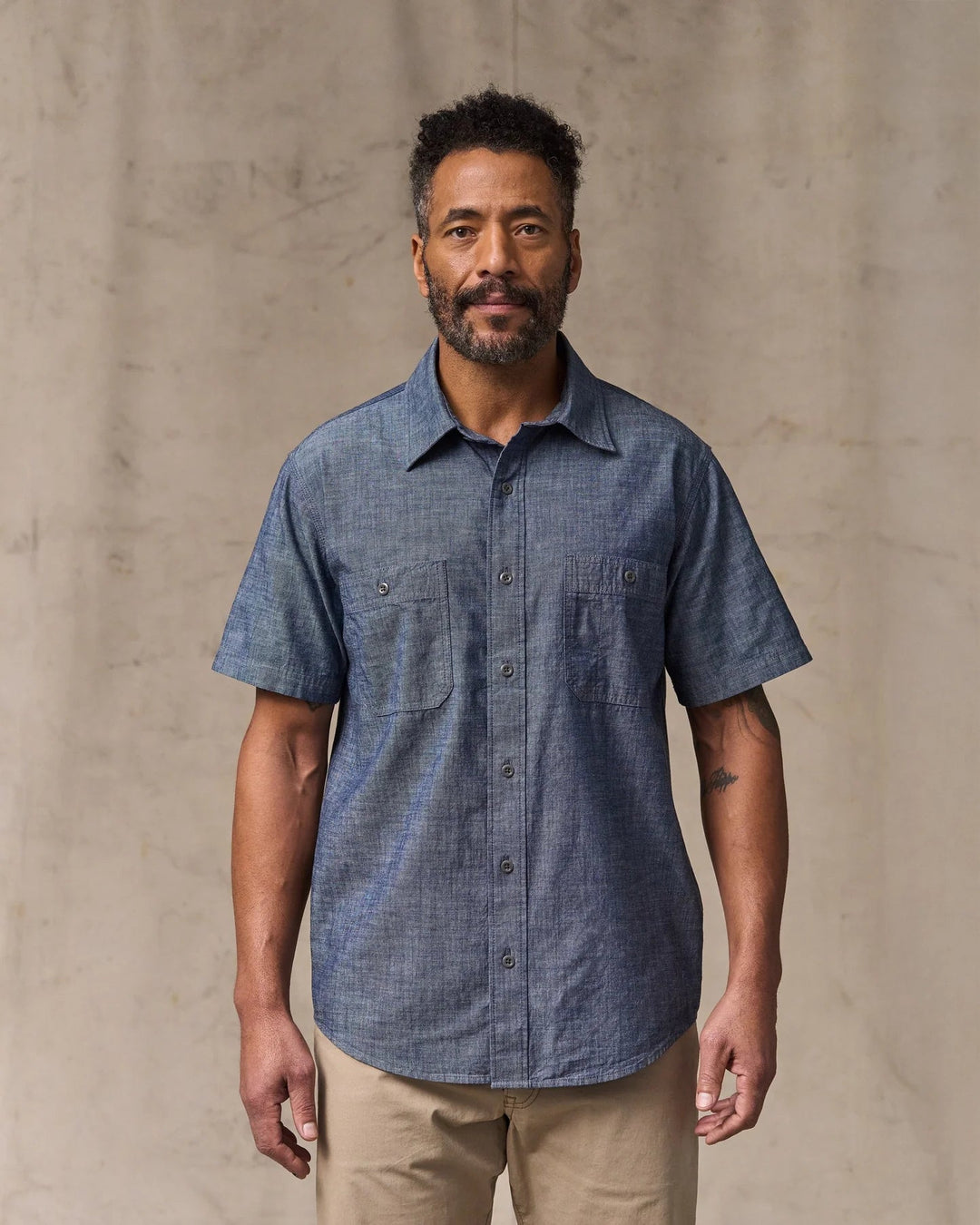 Filson Men's Short Sleeve Chambray Shirt - Quest Outdoors