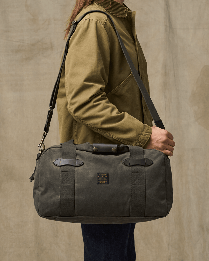 Filson Tin Cloth Medium Duffle Bag - Quest Outdoors