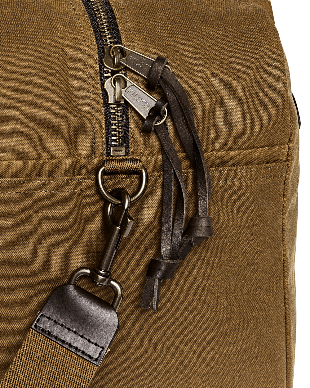 Filson Tin Cloth Medium Duffle Bag - Quest Outdoors