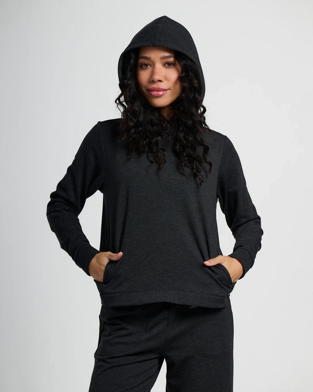 Free Fly Women's Bamboo Lightweight Fleece Cropped Hoodie - Quest Outdoors