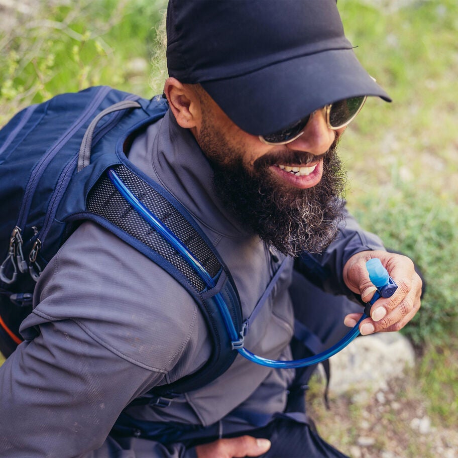 Gregory Men's Inertia 24 H2O - Quest Outdoors