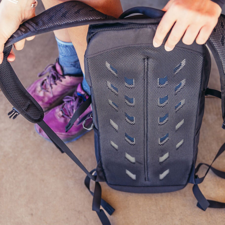 Gregory Nano 18 - Quest Outdoors