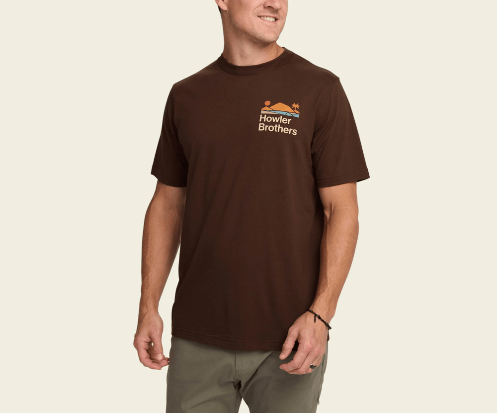 Howler Bros Men's T-Shirt - Bahía de Howler - Quest Outdoors