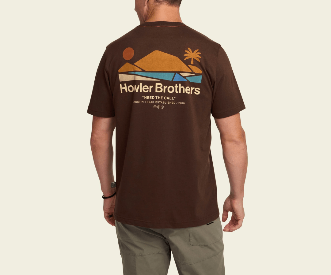Howler Bros Men's T-Shirt - Bahía de Howler - Quest Outdoors