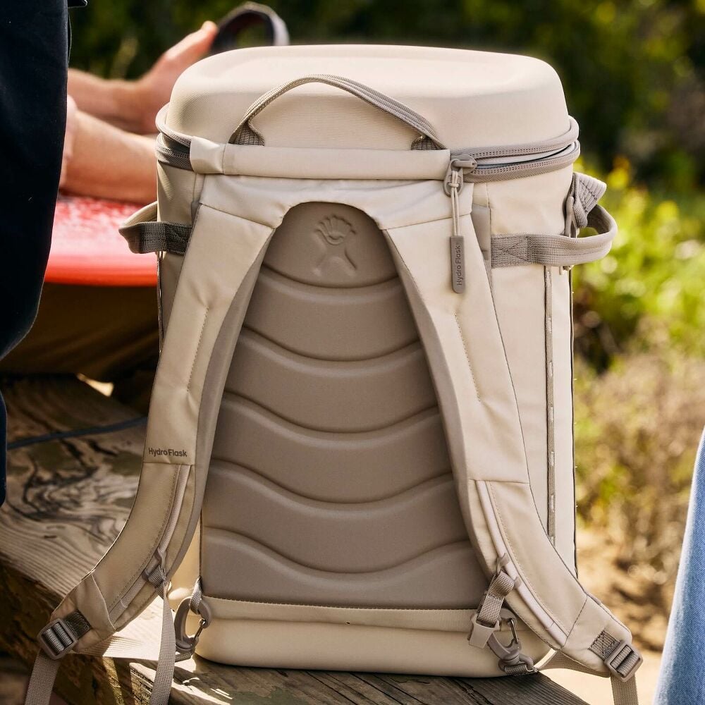 Hydro Flask Carryout Backpack 22L - Quest Outdoors