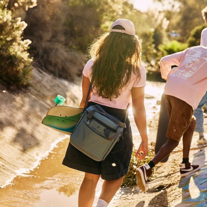 Hydro Flask Carryout Soft Cooler 10L - Quest Outdoors
