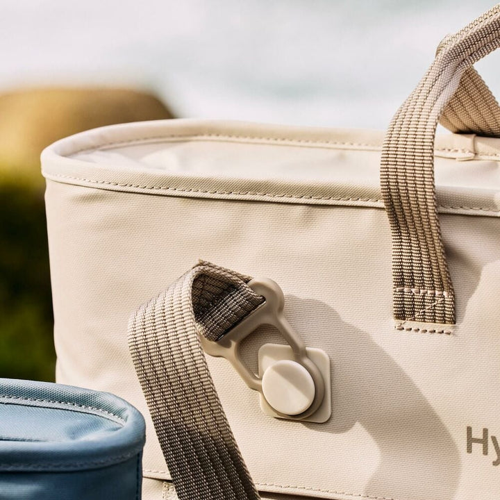 Hydro Flask Carryout Soft Cooler Tote 20L - Quest Outdoors