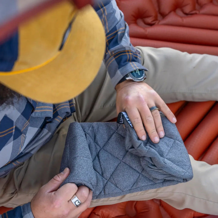 KLYMIT Pillow X Luxe Summit - Quest Outdoors