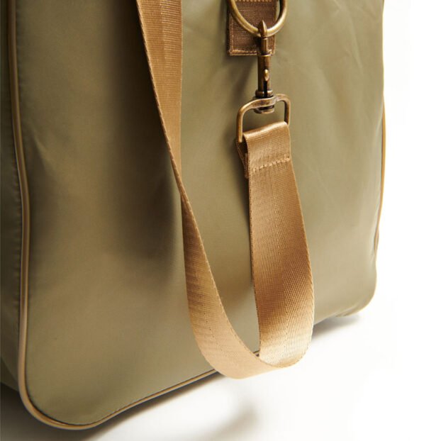 Land Rover Duffle Bag - Quest Outdoors