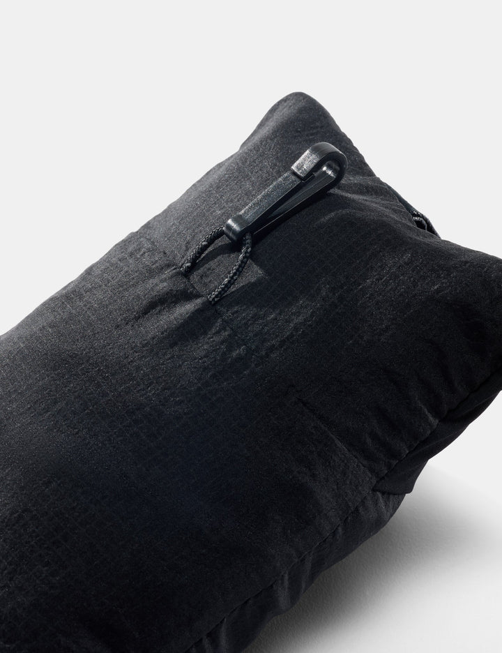 Matador Blackout Travel Pillow - Quest Outdoors