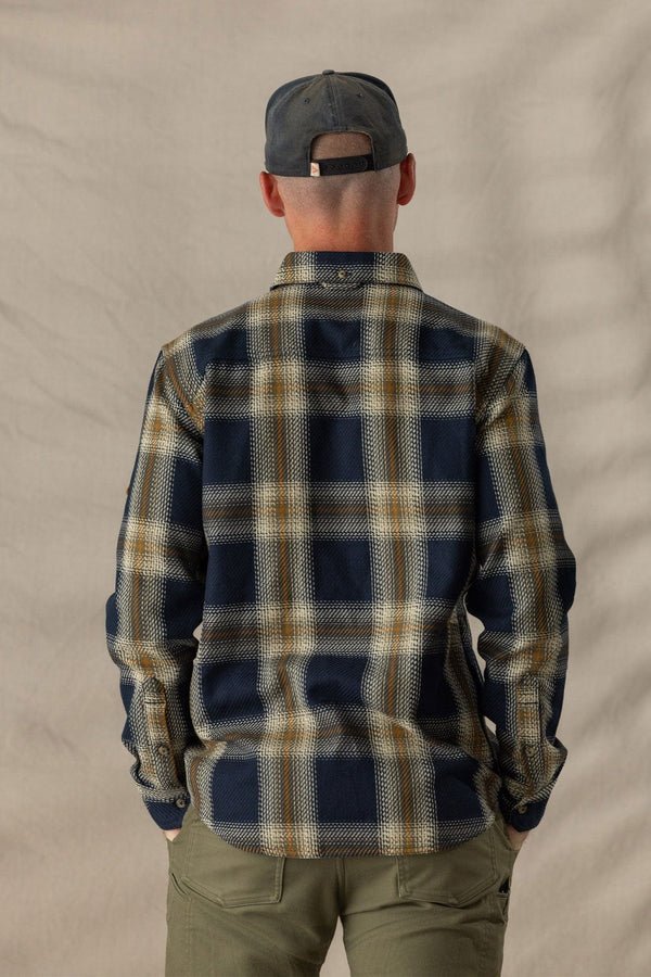 Men's Benchmark Field Flannel - Quest Outdoors