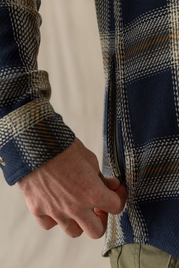 Men's Benchmark Field Flannel - Quest Outdoors