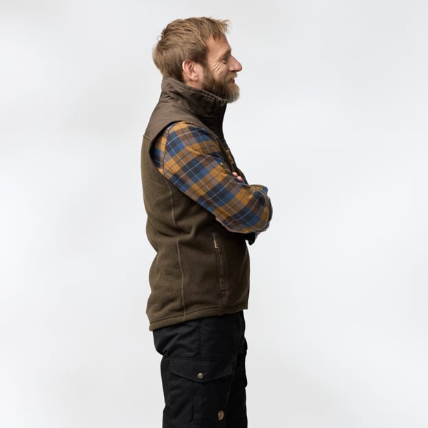 Men's Buck Fleece Vest - Quest Outdoors