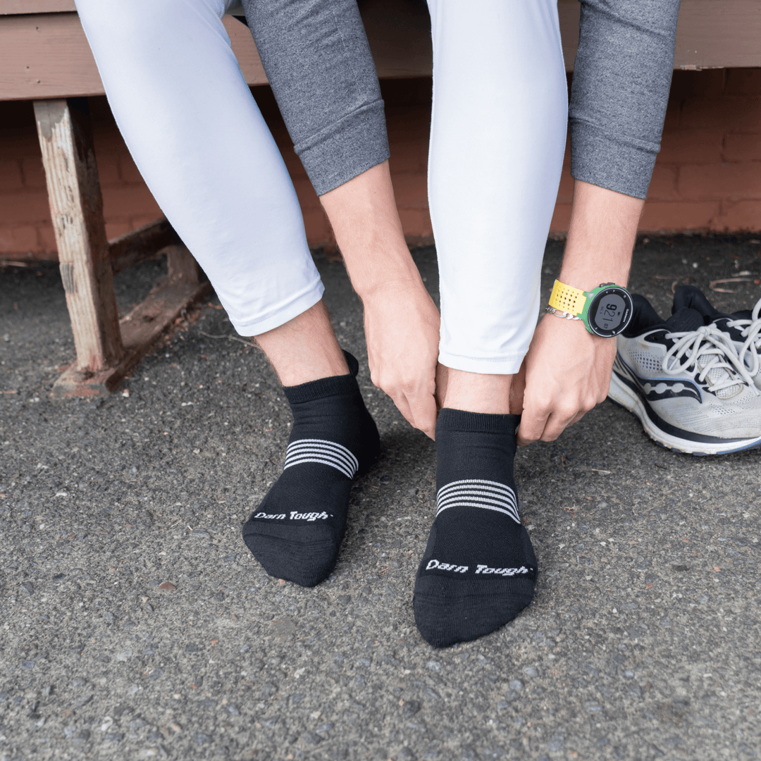 Men's Element No Show Tab Lightweight Running Socks - Quest Outdoors