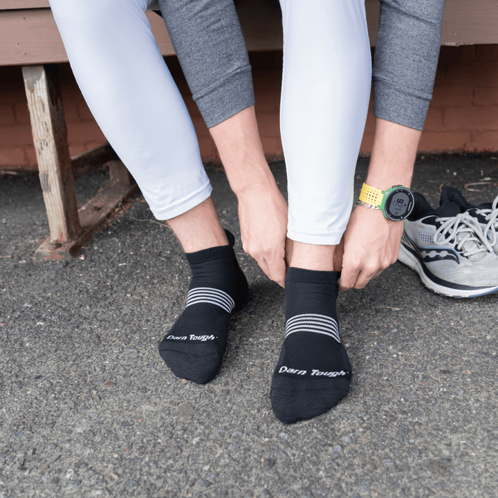 Men's Element No Show Tab Lightweight Running Socks - Quest Outdoors