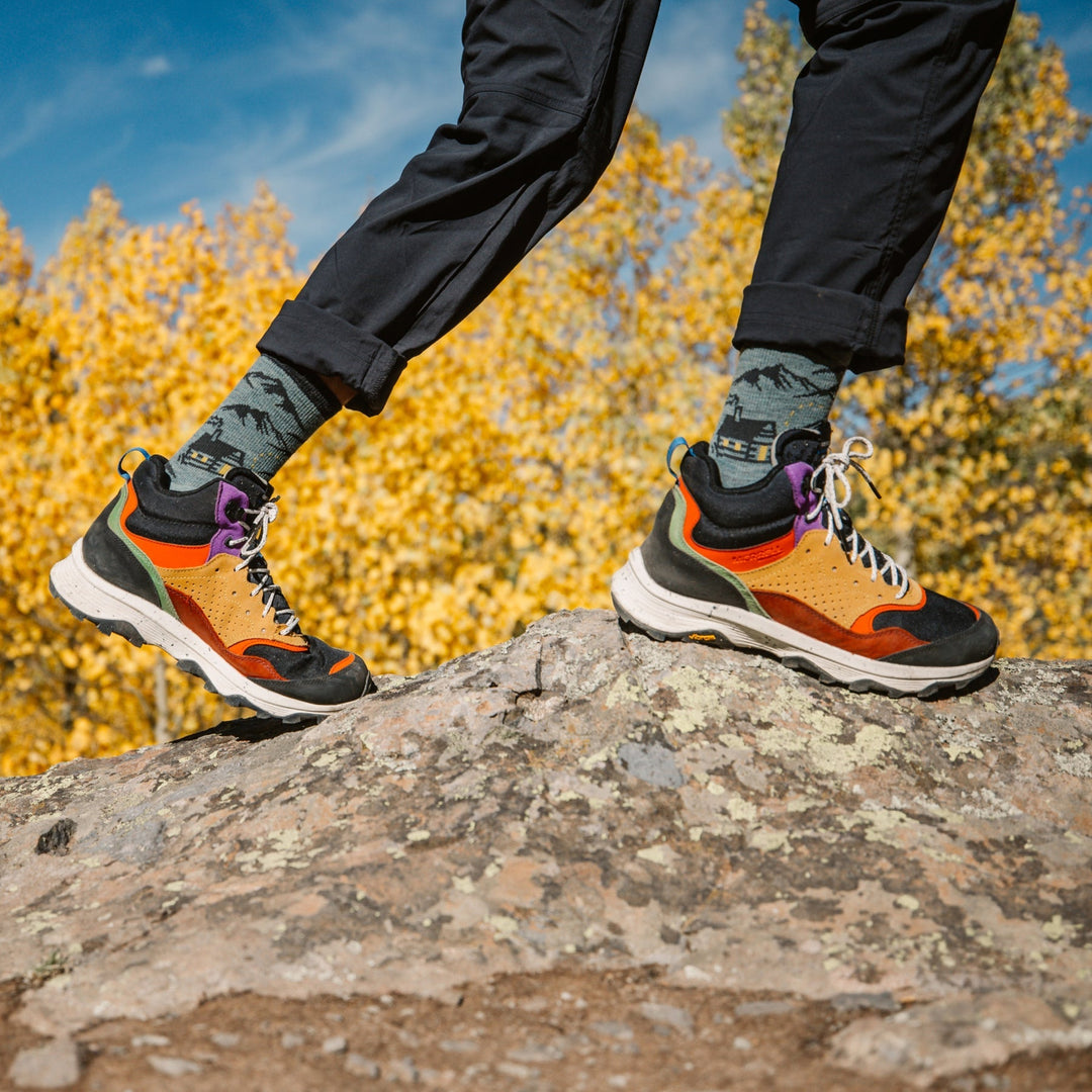 Men's Hike Hike Hut Micro Crew Midweight Hiking Socks - Quest Outdoors