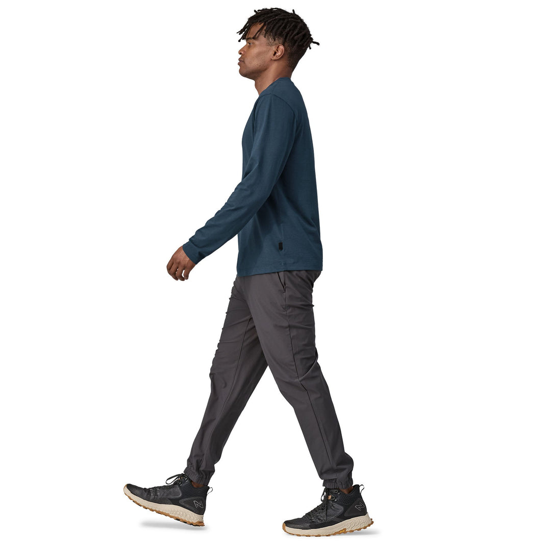 Men's Long - Sleeved Essential Tee - Quest Outdoors