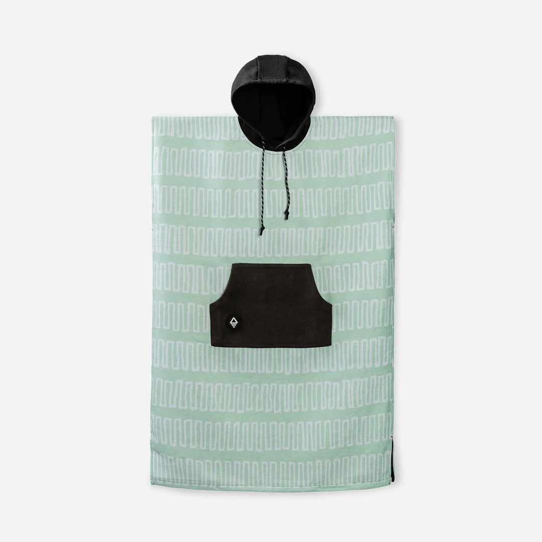 Nomadix Changing Poncho - Quest Outdoors