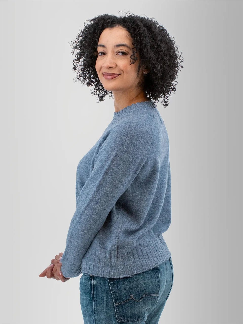 Old Ranch Women's Adalynn Raglan Sleeve Sweater - Quest Outdoors