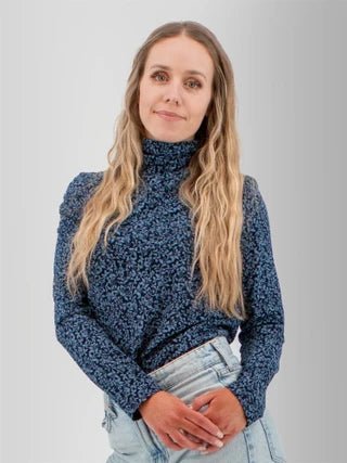 Old Ranch Women's Mariela Organic Cotton Floral Turtleneck - Quest Outdoors